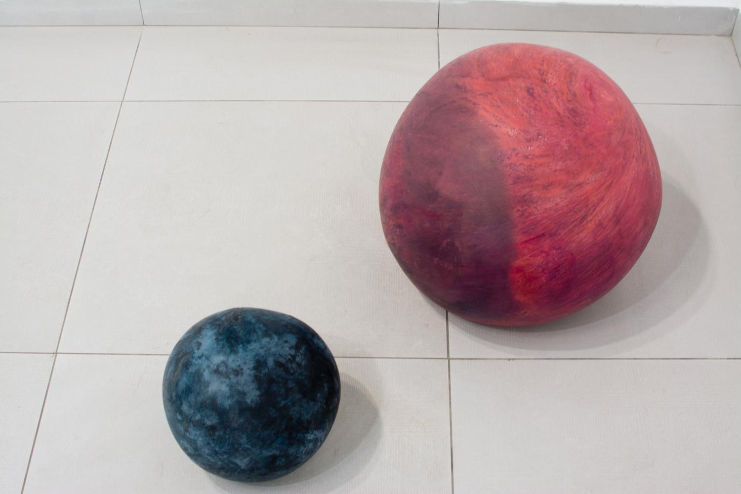 Esfera Roja & Planeta Azul (from the exhibition Dualidad)